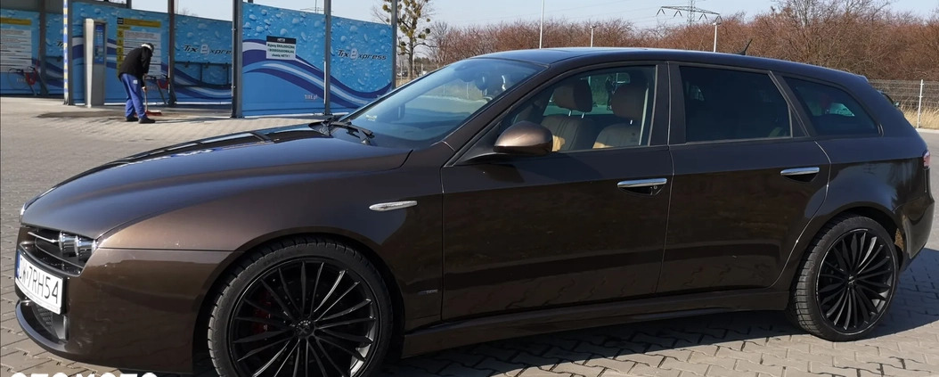 Alfa Romeo 159 cena 20000 przebieg: 178000, rok produkcji 2007 z Wrocław małe 154
